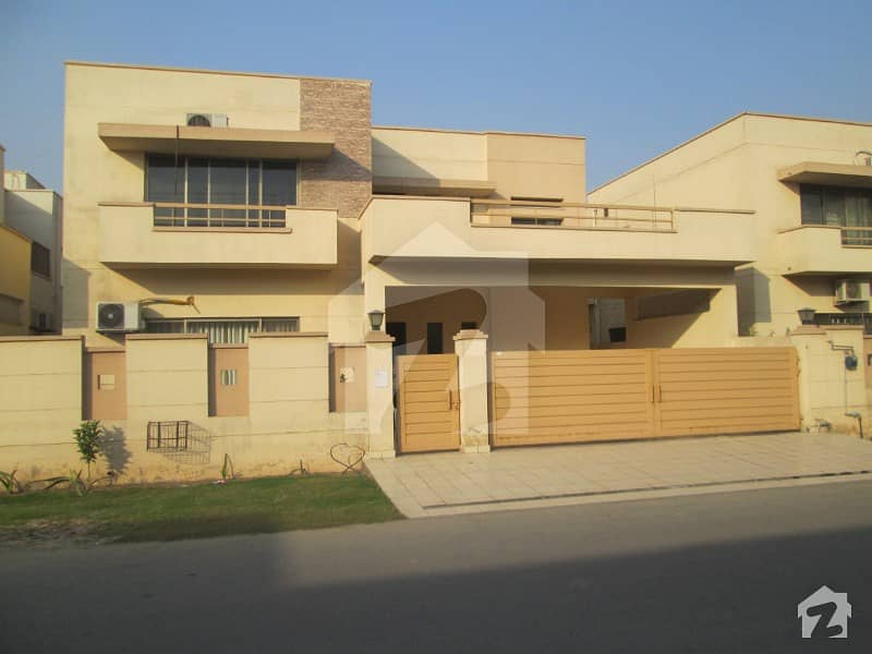 4 Bed Big House In Askari 10 Sector F For Rent