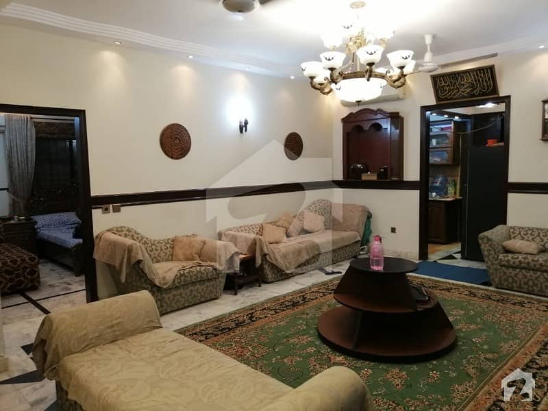 3 Beds Ground Floor Small Complex In Block 8 Clifton Karachi