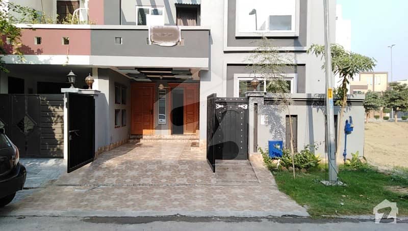 5 Marla Brand New House For Sale In Bb Block Bahria Town Lahore