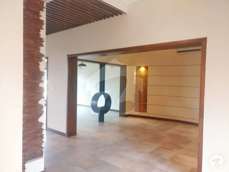 Facing Park House With Swimming Pool Direct From Owner Facing Park House With Swimming Pool Direct From Owner