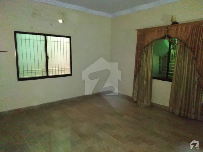 G+1 Corner House Available For Sale