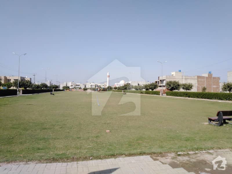 House Is Available For Sale Eden Valley, Faisalabad ID13421764