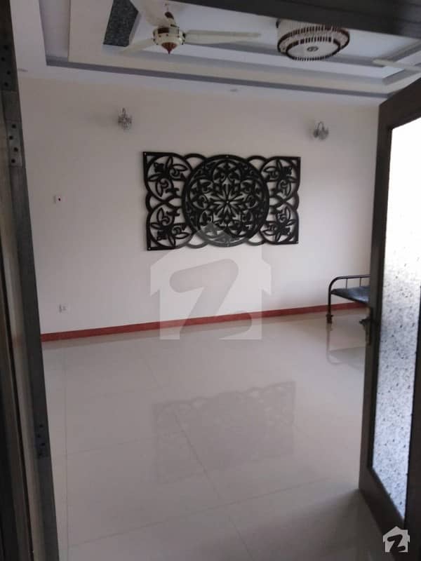 10 marla ground portion for rent in media town