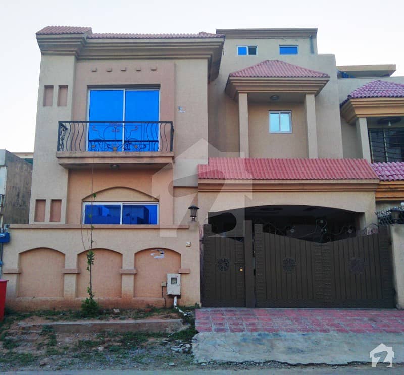 7 Marla House With Basement In Bahria Town Phase 8 - Safari Valley