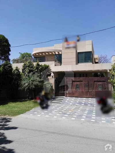 1 Kanal 5500 Sq Feet 5 Bedroom Designer House For Rent 1 Kanal 5500 Sq Feet 5 Bedroom Designer House For Rent