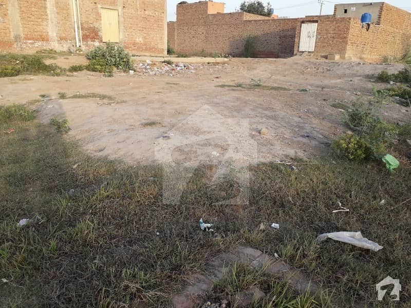 Corner Plot For Sale Measuring 7. 5 Marla Satiana Road, Faisalabad ID13430749