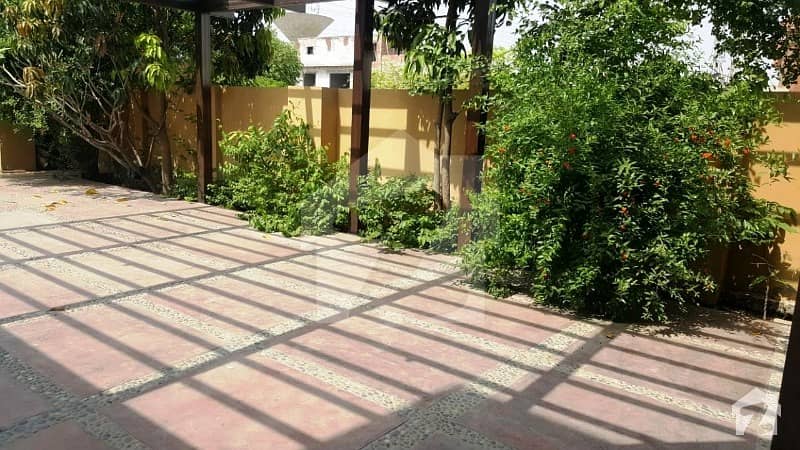 2 Kanal Bungalow On 60 Road Of Valencia Owner Build Bungalow