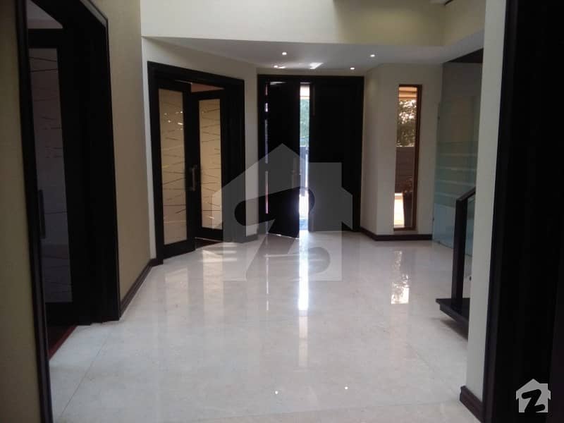 9 Marla Upper Portion For Rent Located At Eden Avenue Lahore