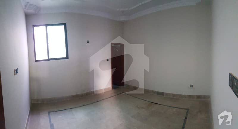 120 Sq Yards Bungalow  For Sale In Johar Block 9-A