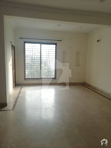 6 Marla Corner Upper Portion For Rent In Canal Gardens Lahore