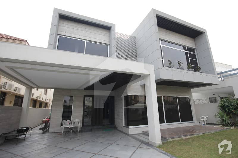 1 KANAL BRILLIANTLY BIULD DOUBLE STORY BUNGALOW IN DHA LAHORE