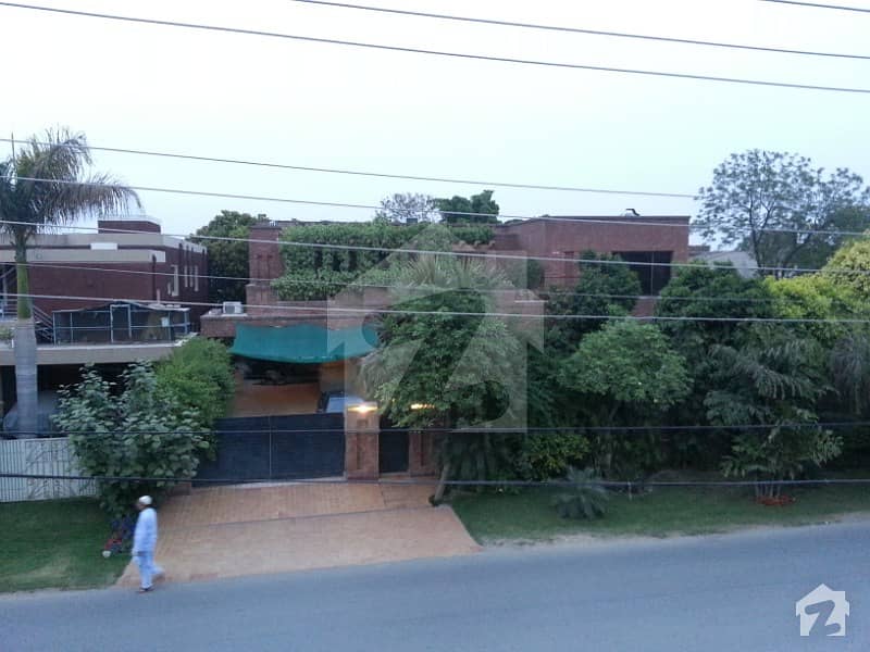 نیو مسلم ٹاؤن - بلاک بی نیو مسلم ٹاؤن لاہور میں 2 کنال مکان 6 لاکھ میں کرایہ پر دستیاب ہے۔