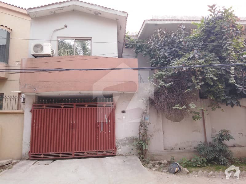 1 Kanal House Portion For Rent