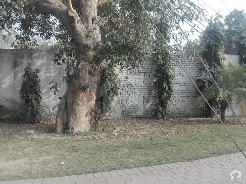 6 Kanal Commercial Plot On Main Mall Road Lahore For Sale