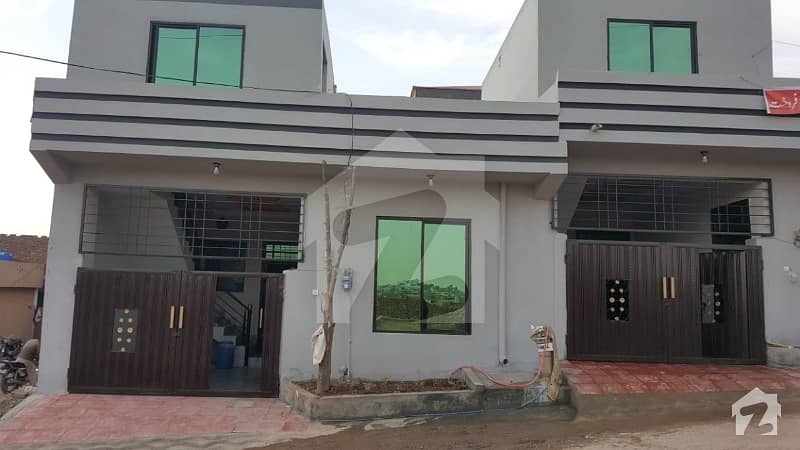 Single Storey House Is Up For Sale In Wakeel Colony