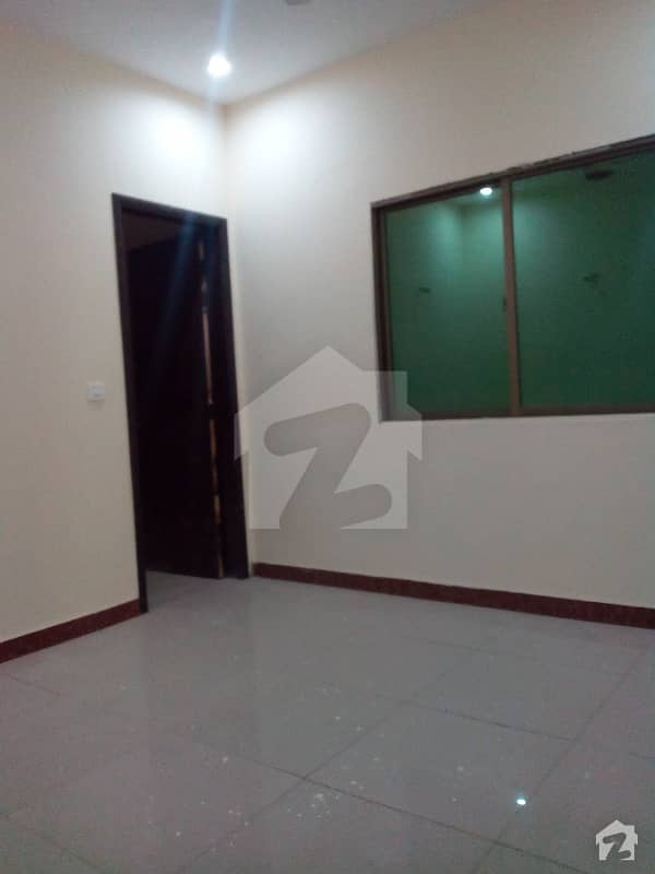 New West Open 240 Sq Yard Portion With Roof In Gulshan Block 5 For Sale