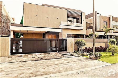 Modern Design 1Kanal Brand New Luxury House For Sale Modern Design 1Kanal Brand New Luxury House For Sale