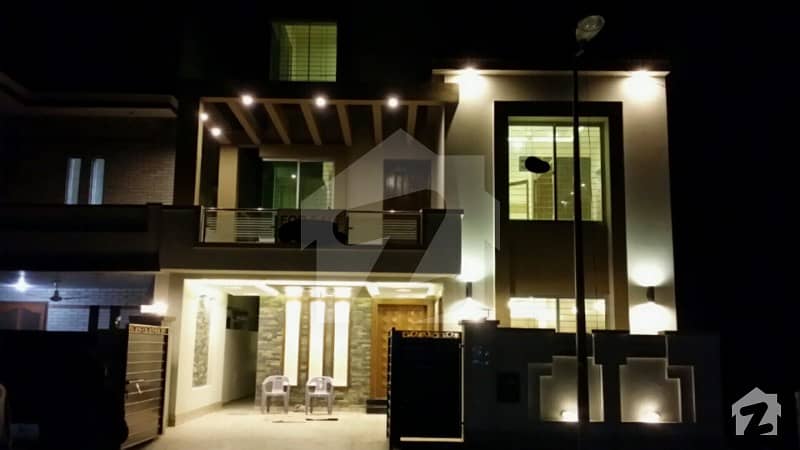 Vip Calss 8 Marla Brand New Beautiful House In Bahria Town Lahore