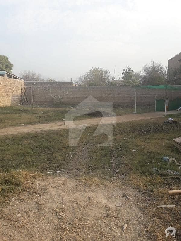 ورسک روڈ پشاور میں 2.1 کنال کمرشل پلاٹ 2.52 کروڑ میں برائے فروخت۔