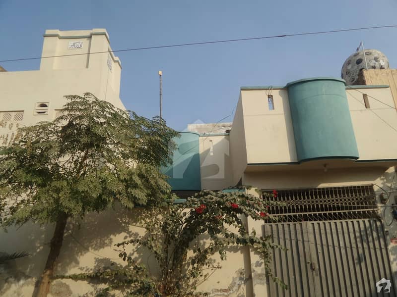 Double Storey Beautiful House Available For Rent In Hussain Colony Okara