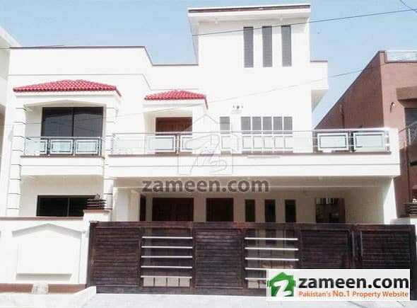 Wonderful 12 Marla - 5 Beds Brand New Sweet Palace Available For Sale In Bahria Town