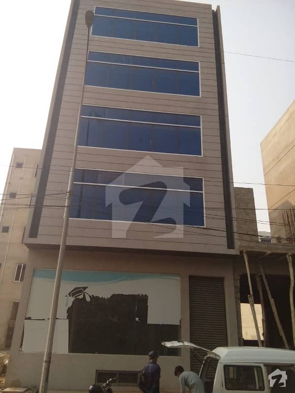 ڈی ایچ اے فیز 7 ڈی ایچ اے کراچی میں 1. 33 کنال عمارت 8. 5 کروڑ میں برائے فروخت۔