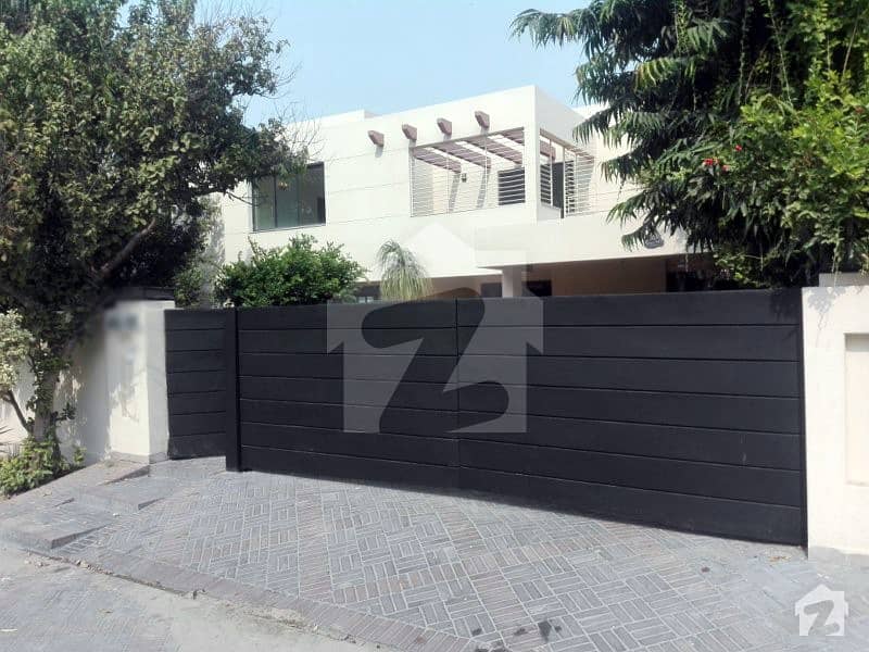 2 Kanal Beautiful House Is Available For Sale In DHA