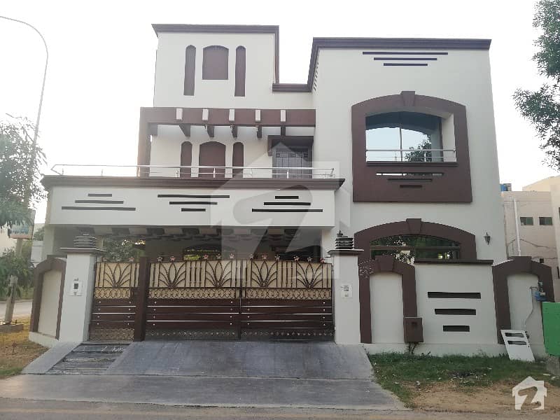 11 Marla Corner House For Sale In Umar Block Sector B Bahria Town Lahore