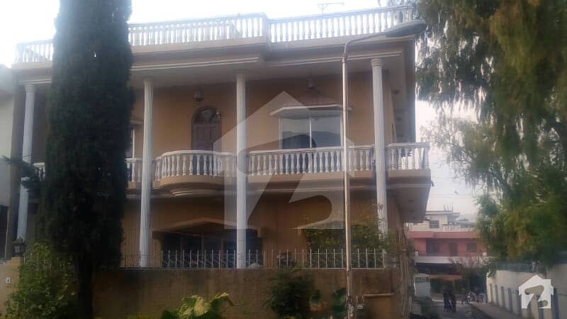 G-9/3 35x70 Corner House  For  Sale