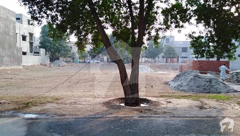 Excellent Location Plot No 143DD For Sale On Attractive Rate