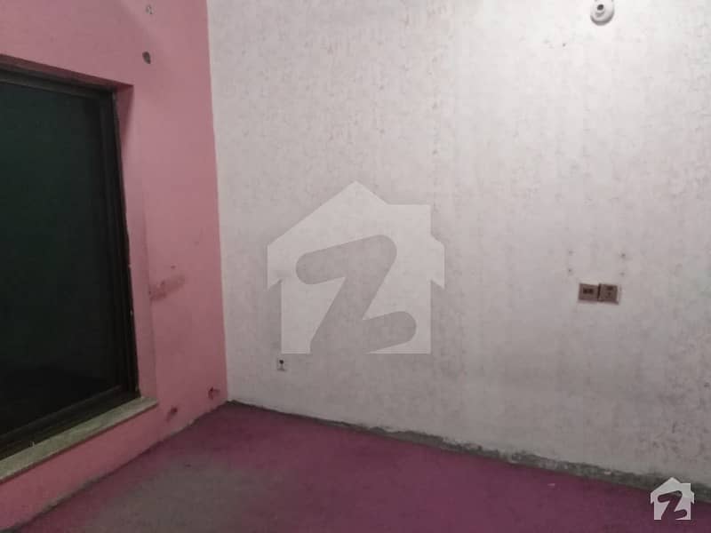 10 marla lower very good portion for rent in tariq gardens A block