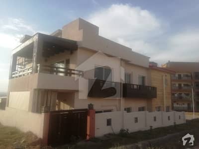 10 Marla Beautiful Three Unit House With Basement For Sale In Bahria Town