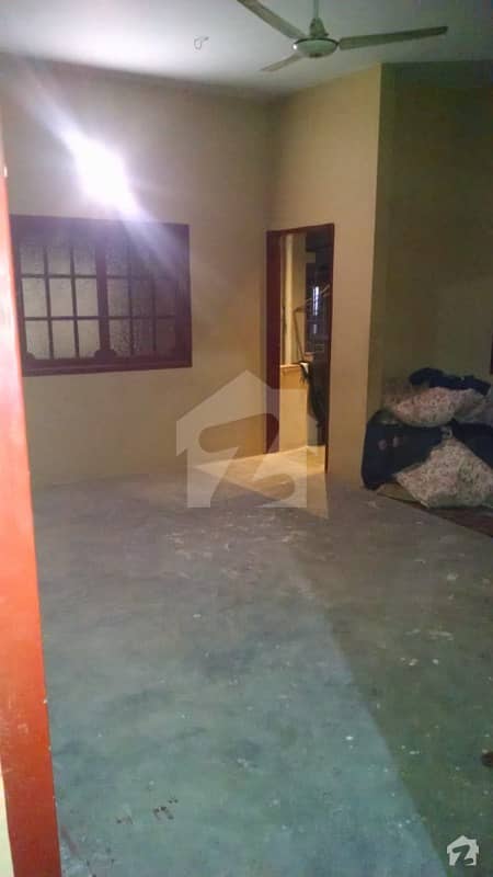 3 side corner house is available for rent