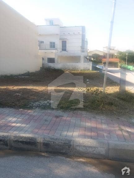 10 Marla Corner Plot For Sale In Bahria Town Phase 4 Islamabad