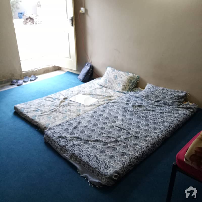 Room For Rent For Boys And Girls Near Shaukat Khanum Hospital