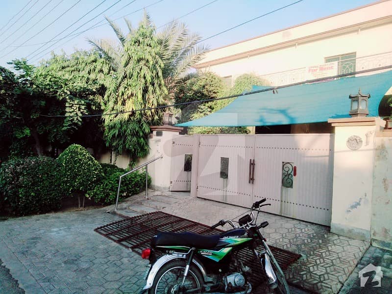 1kanal Beautiful Royal Place Out Class Modern Luxury Upper Portion For Rent In Dha Phase Iv