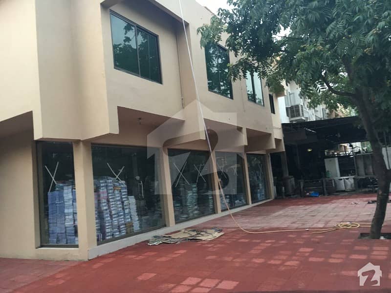 G102 3000Sqft Commercial Plaza For Rent