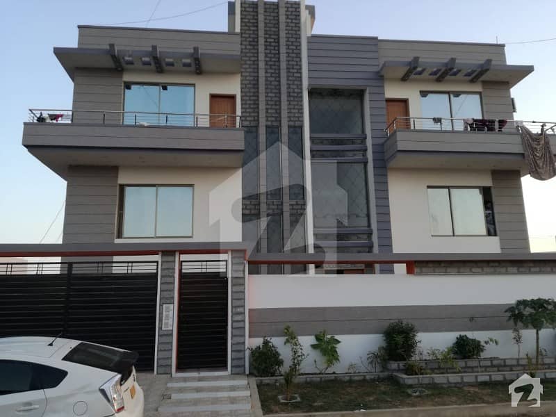 600 Yards Brand New House For Sale G1 In Johar Block 1