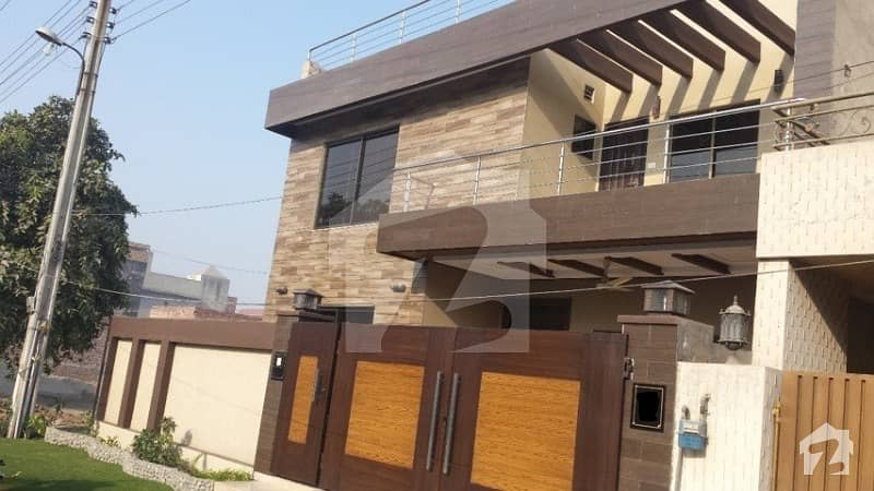 1 kanal double story 7 beds with servant room for rent in tariq gardens