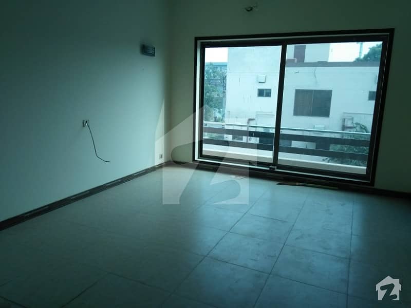 20 marla upper portion for rent in state life housing society phase 1 near Dha Phase 5
