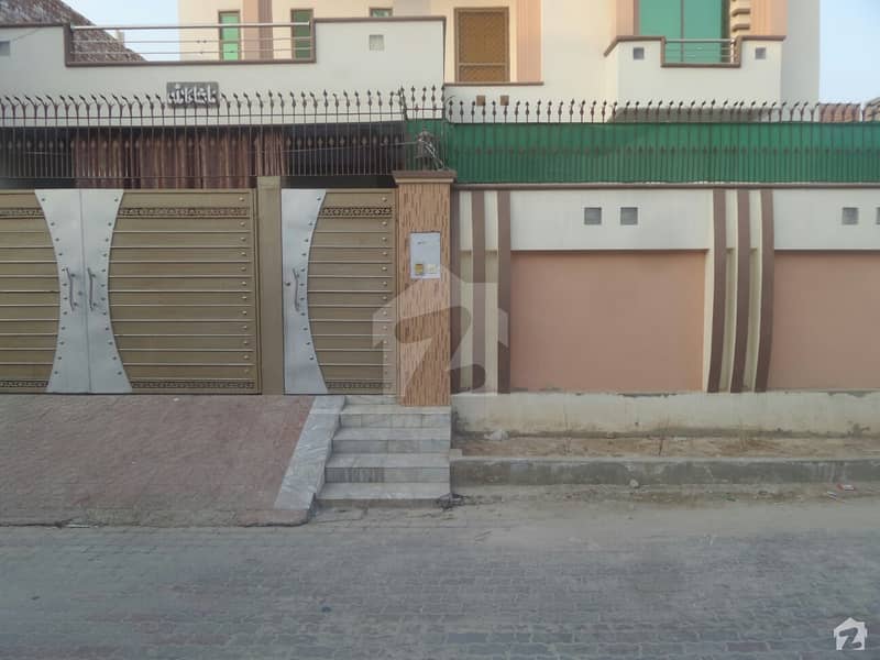 Double Storey Beautiful Banglow Upper Portion Available For Rent At Faisal Colony, Okara