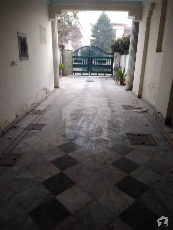 Upper Portion For Rent -  3 Bed Separate Gate