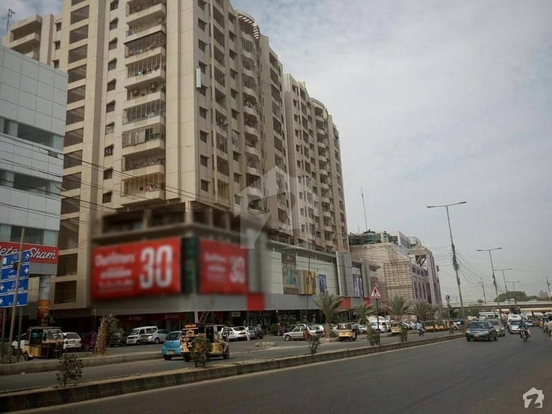 گلشن اقبال - بلاک 10-A گلشنِ اقبال گلشنِ اقبال ٹاؤن کراچی میں 3 کمروں کا 11 مرلہ فلیٹ 1.85 کروڑ میں برائے فروخت۔
