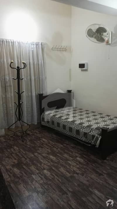 Girl's & Boy's Hostel Room For Rent. 