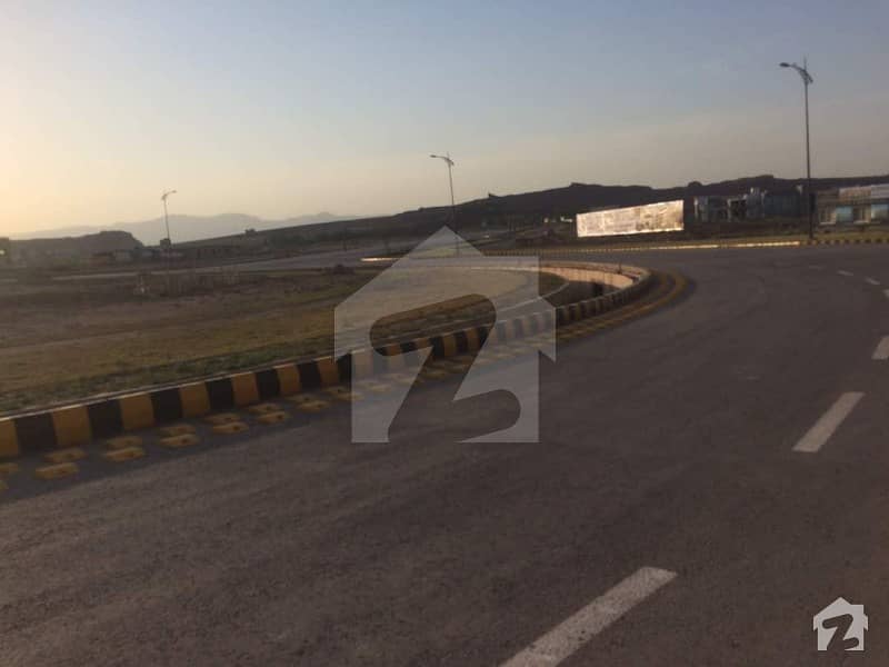 Bahria Enclave Sec I 5 Marla Beautiful  Pime Location Develop And Possessionable Plot Plot Available For Sale Reasonable Demand