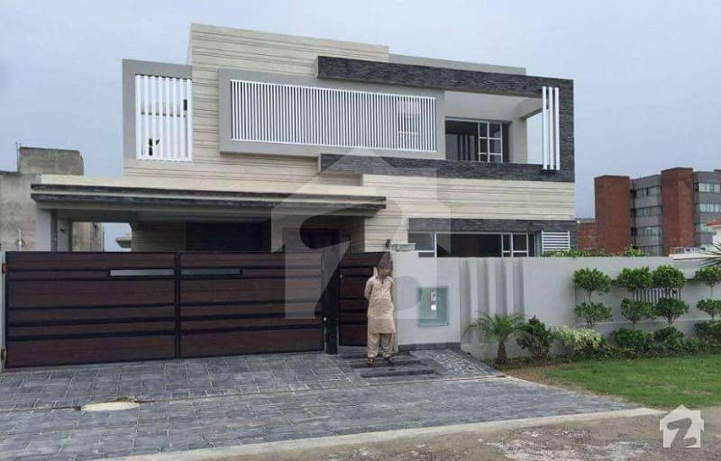 Unique And Stylish 1 Kanal House In Bahria Town