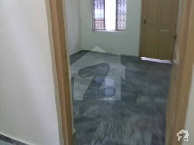 800 Square Feet Flat With Separate Sui Gas Water Electricity Connections For Sale In Satellite Town - Block F