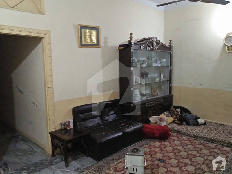 دانش آباد پشاور میں 3 کمروں کا 6 مرلہ مکان 62 لاکھ میں برائے فروخت۔