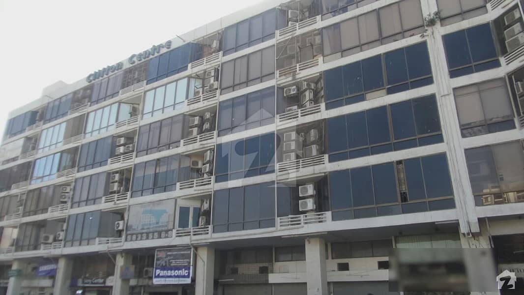 کلفٹن ۔ بلاک 5 کلفٹن کراچی میں 7 مرلہ دفتر 2 لاکھ میں کرایہ پر دستیاب ہے۔