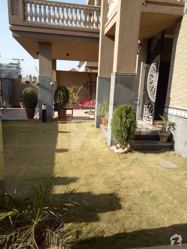 One Kanal Independent Upper Portion For Rent